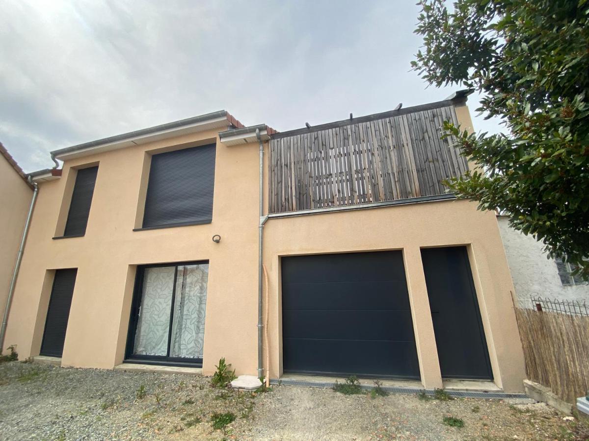 Loft Avec Terrasse Pour 4 Pers A 3Km Du Circuit Avec Garage Au Calme Apartman Le Mans Kültér fotó