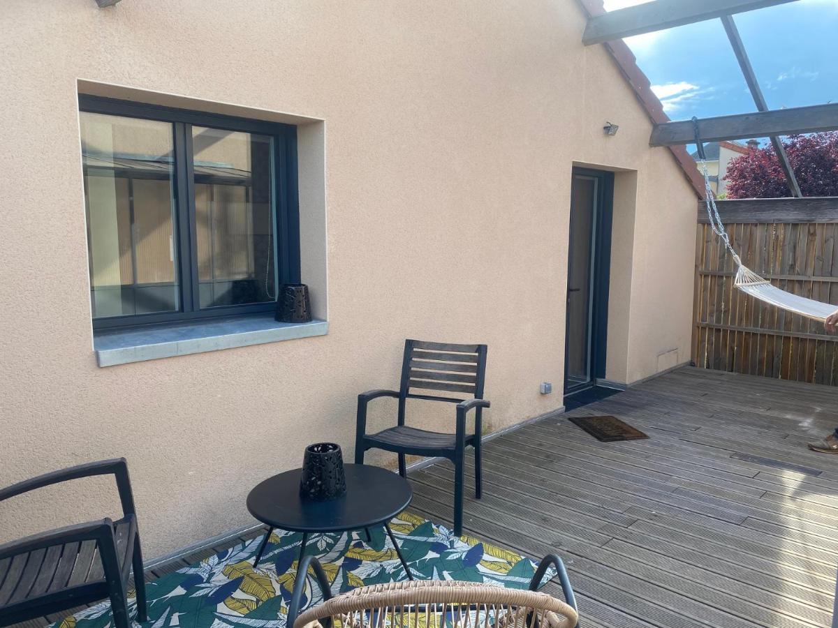 Loft Avec Terrasse Pour 4 Pers A 3Km Du Circuit Avec Garage Au Calme Apartman Le Mans Kültér fotó